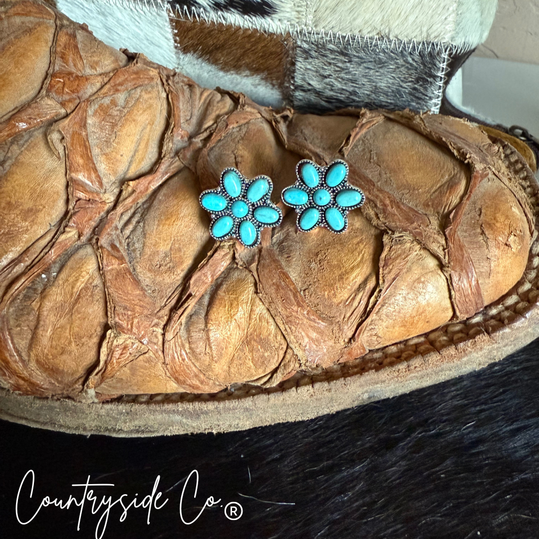 Detailed Trendy Flower Earring