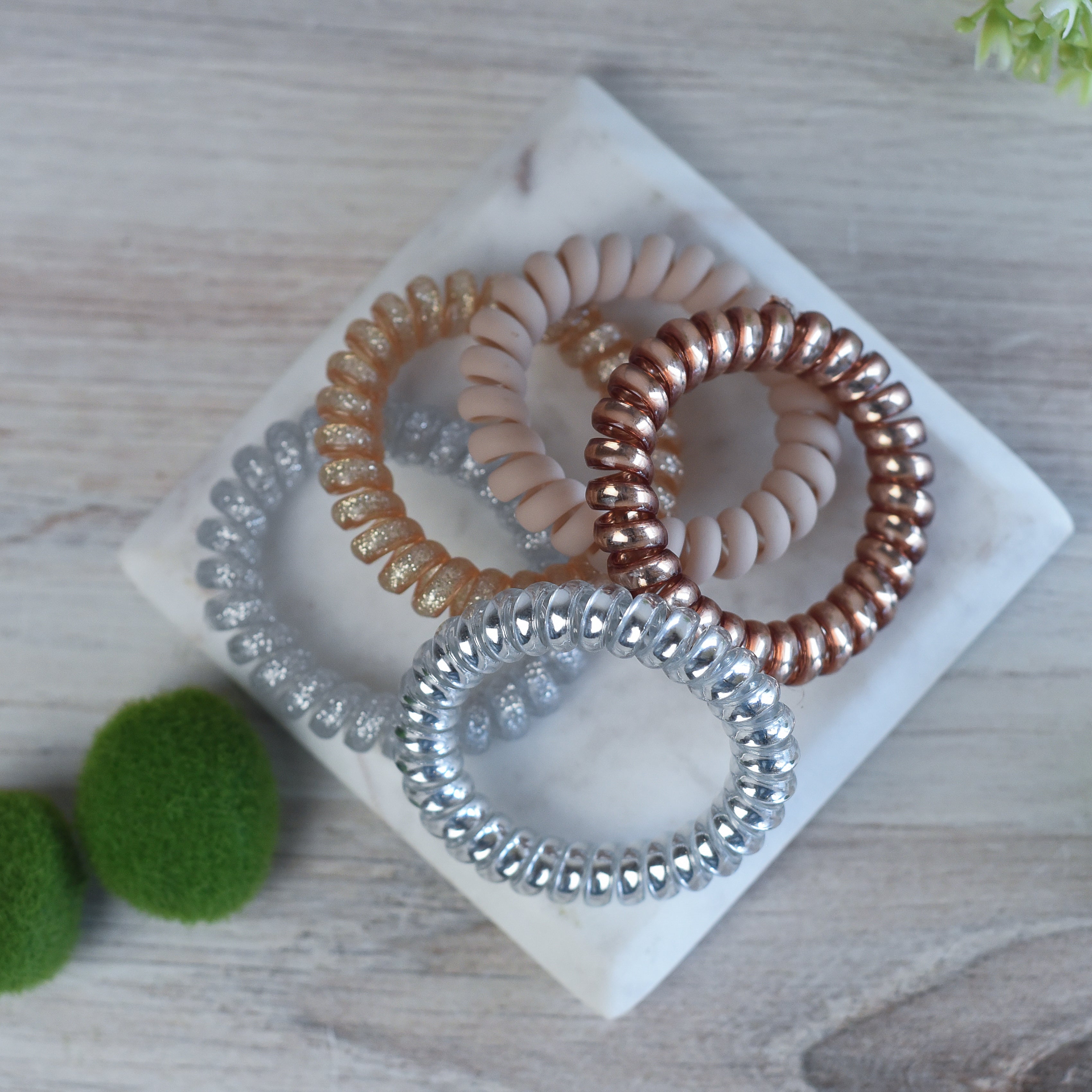 Large Lauren Lane Hair Coil Set in Blonde