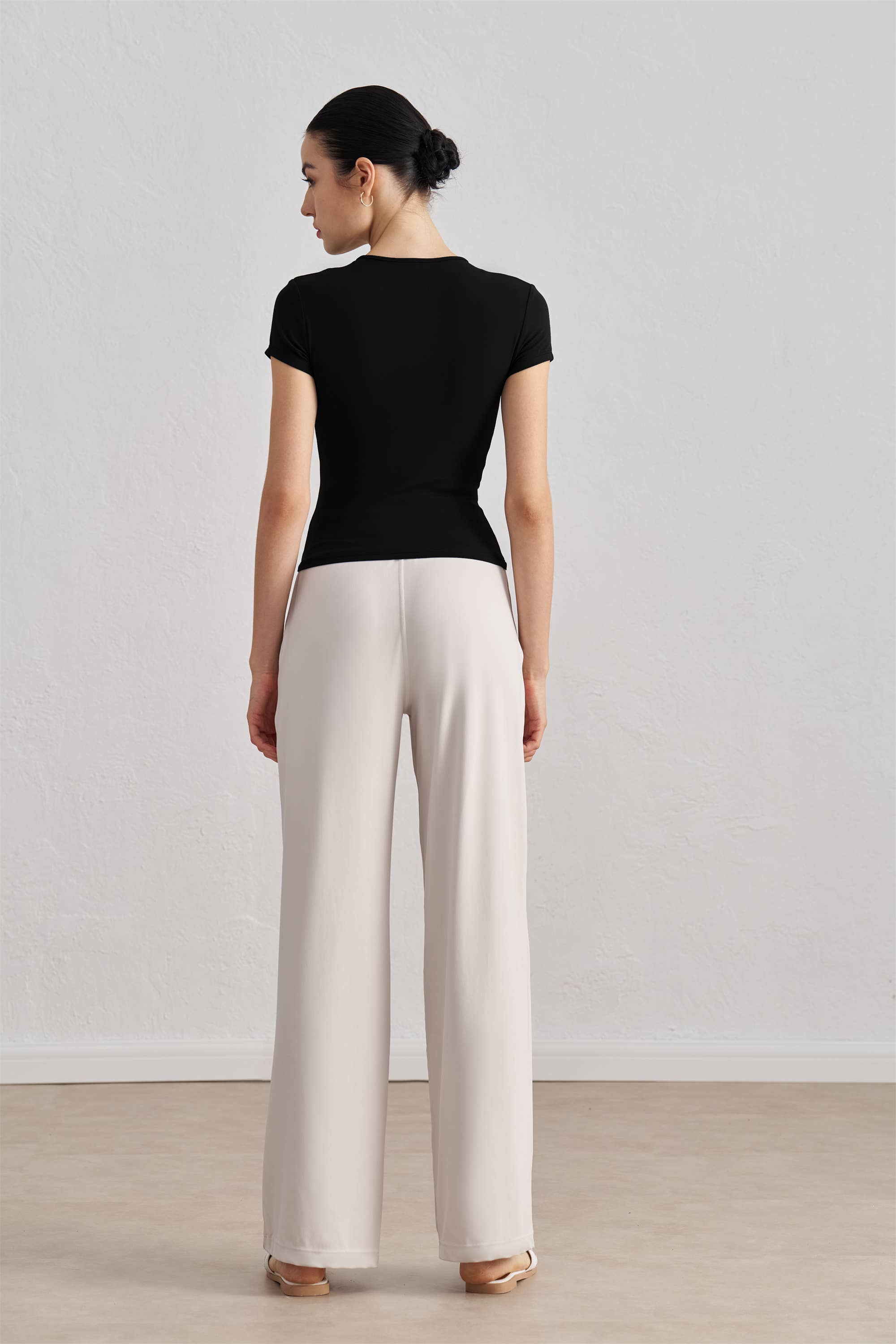 Tessa Crew Neck Sculpting T-Shirt