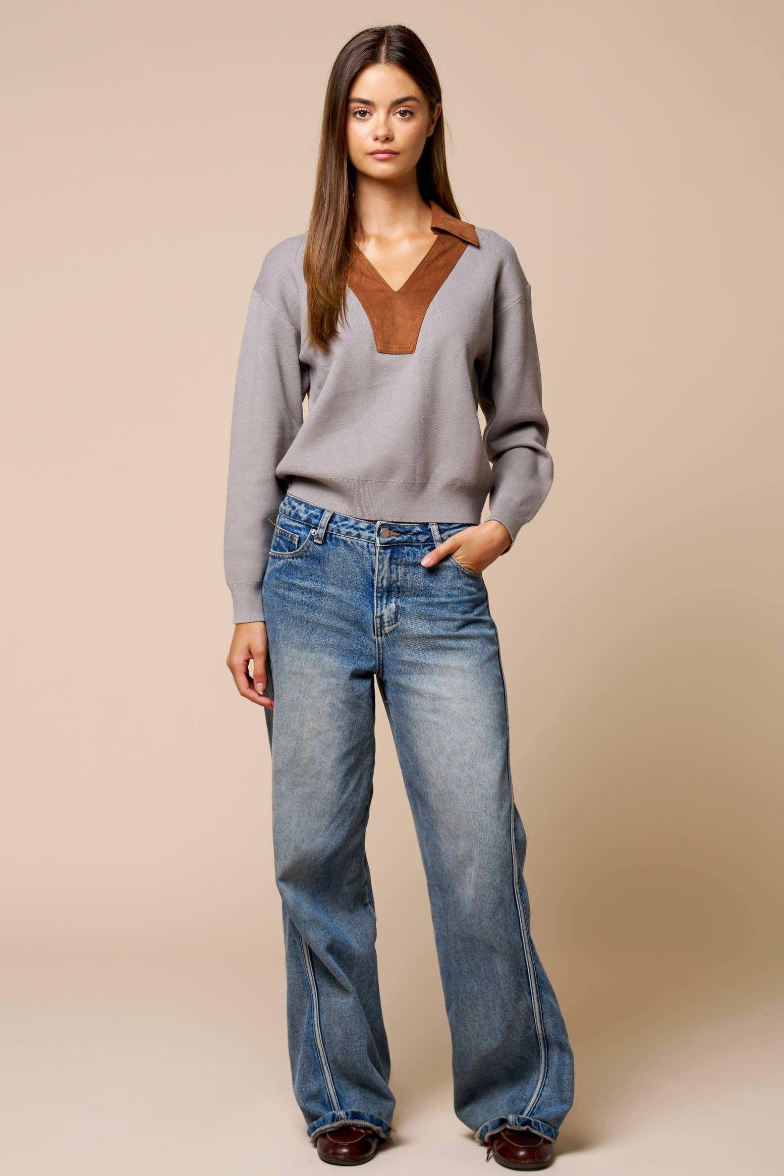 Suede Collared V Neck Cropped Knit Sweater