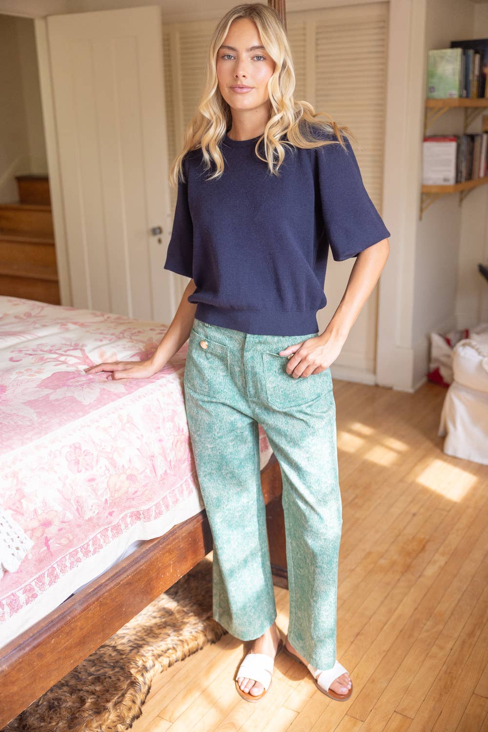 Solid Knit Short Bubble Sleeve Top