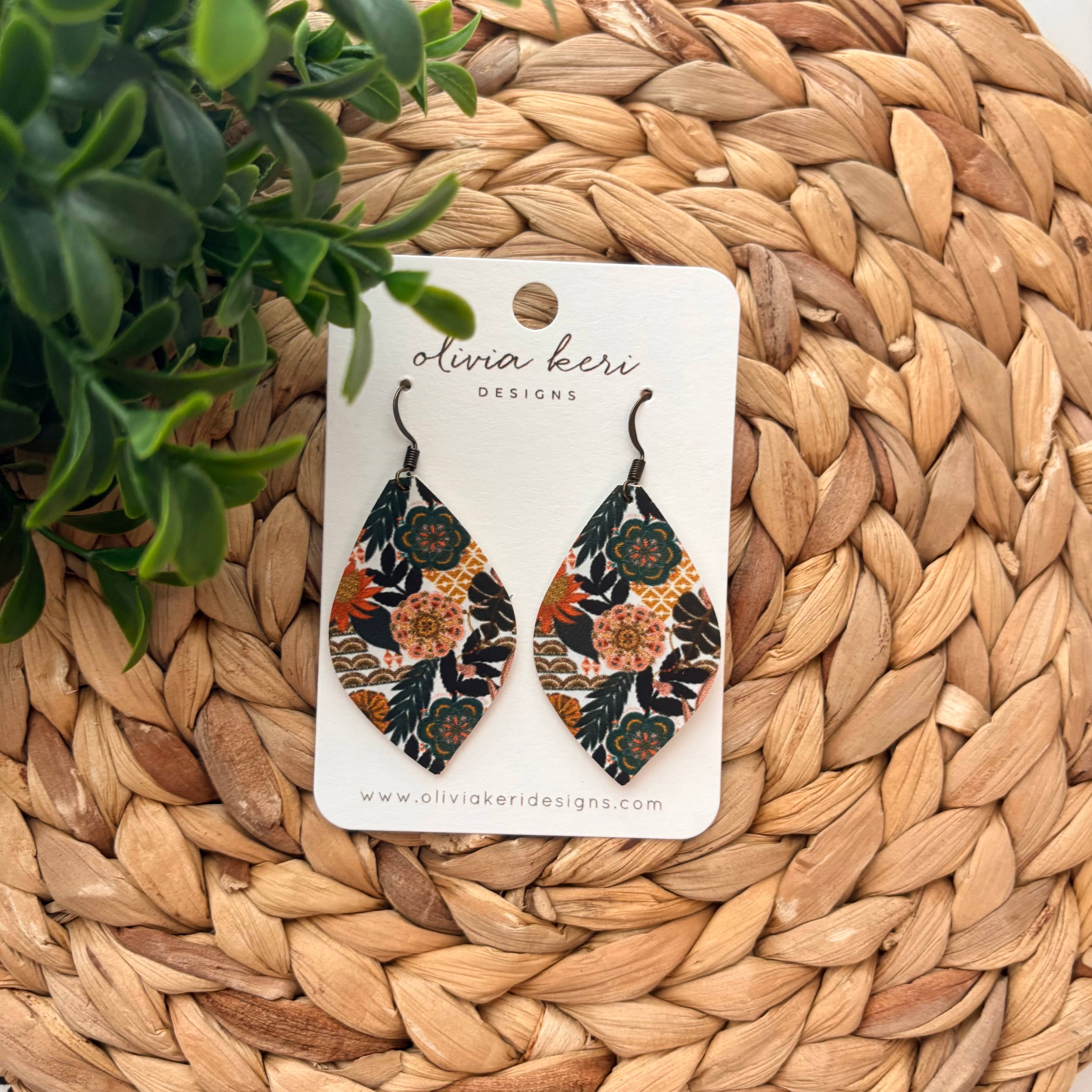 Olivia - Vintage Botanica