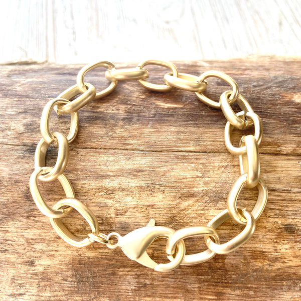 Matte gold chunky bracelet