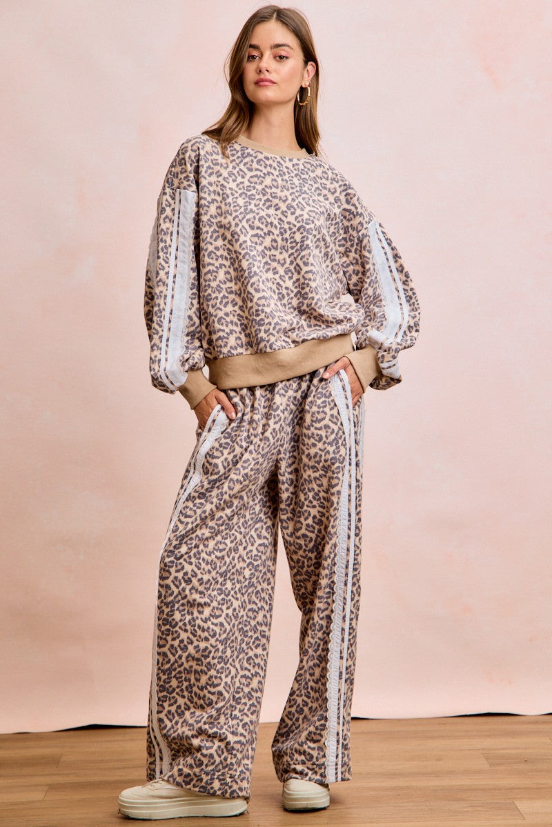 LEOPARD PRINTED FRENCH TERRY LACE CONTRAST SIDED SWEATPANT