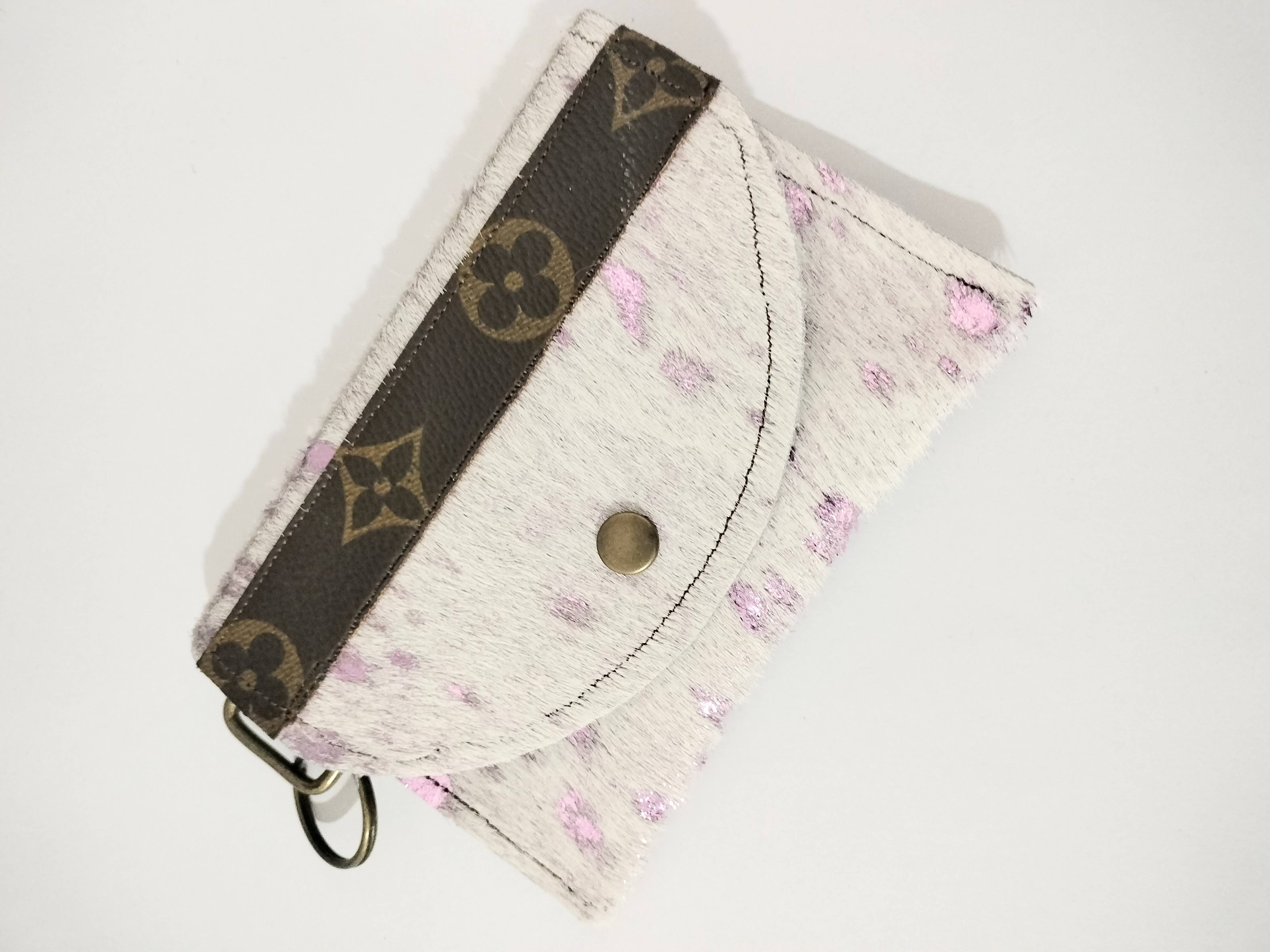 Upcycled wristlet credit card holder