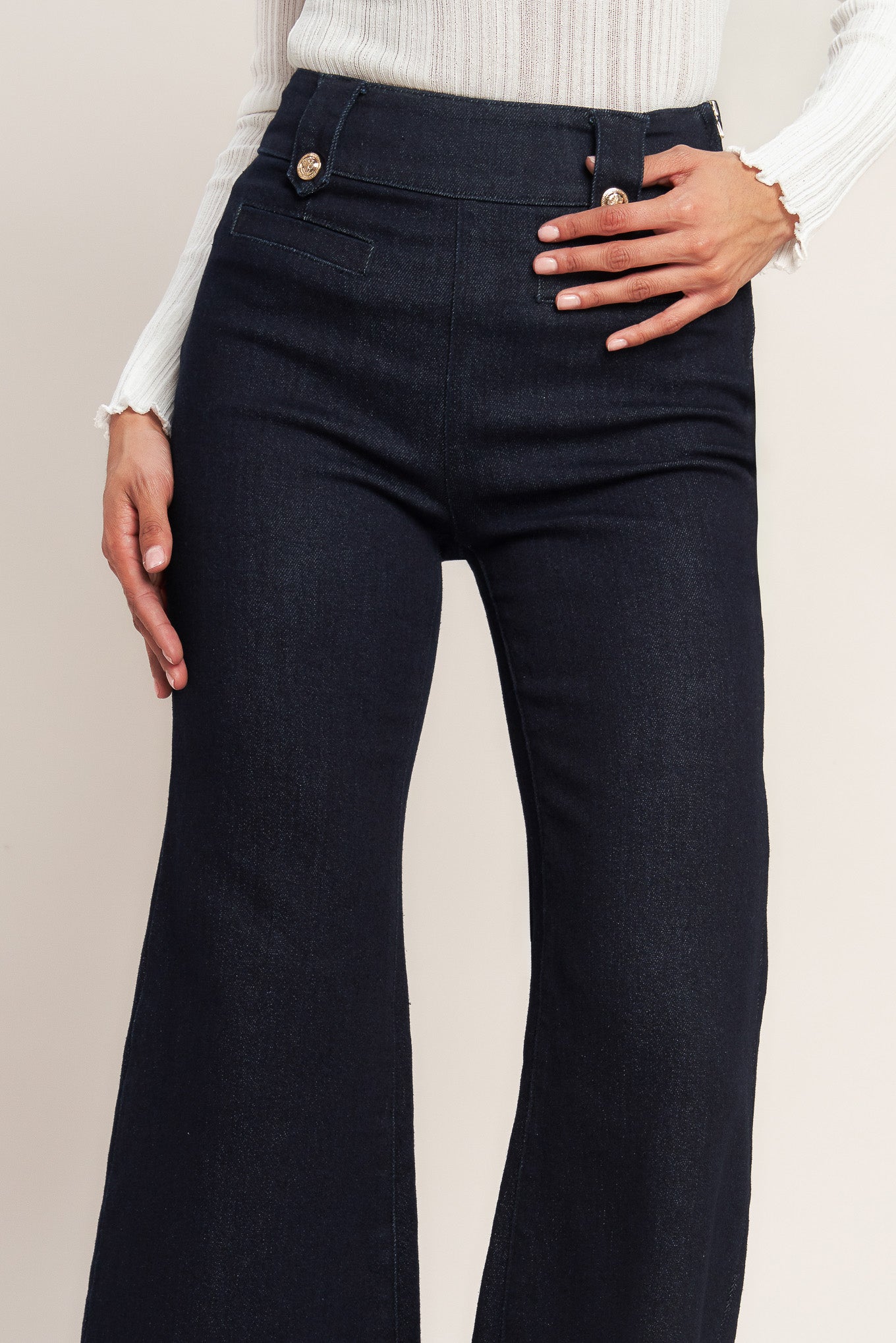CLASSIC CONFIDENCE WOVEN PANTS