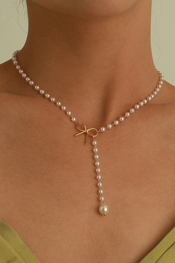 Bow Decor Pearl Chaining Necklace