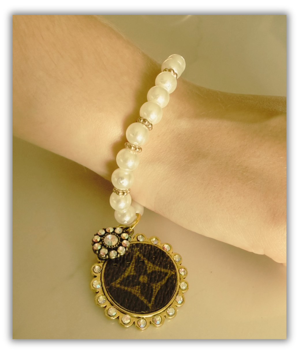 Pearl LV Stretch Bracelet
