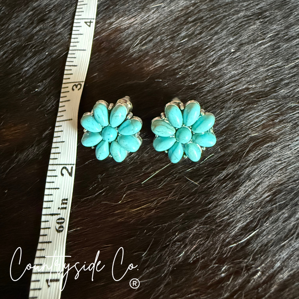 Dainty Flower Earring